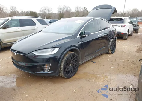 2016 Tesla Model X 60D/70D/75D/90D из США, поврежденный, VIN 5YJXCAE20GF007953